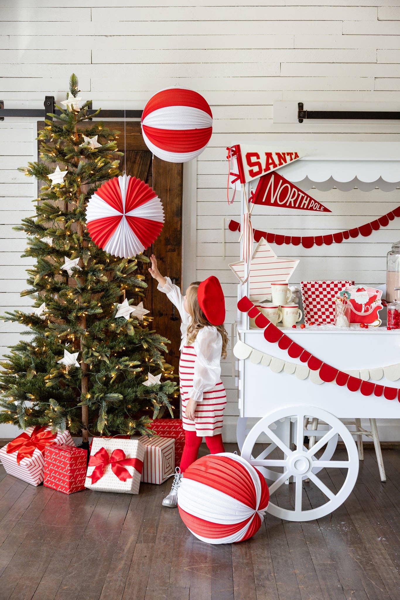 Scalloped Felt Banner | Red + Cream