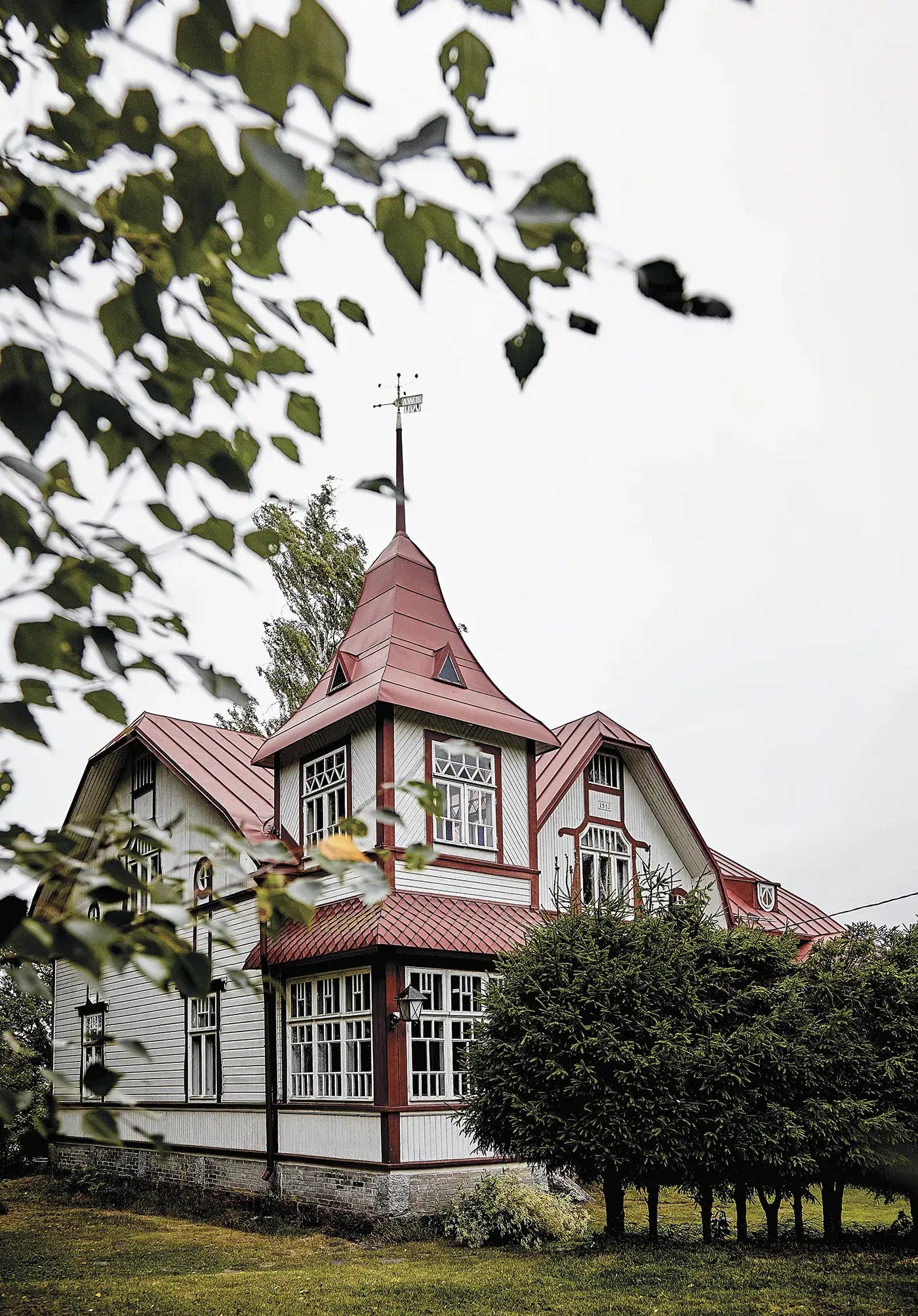 Happy Homes: Hideaways