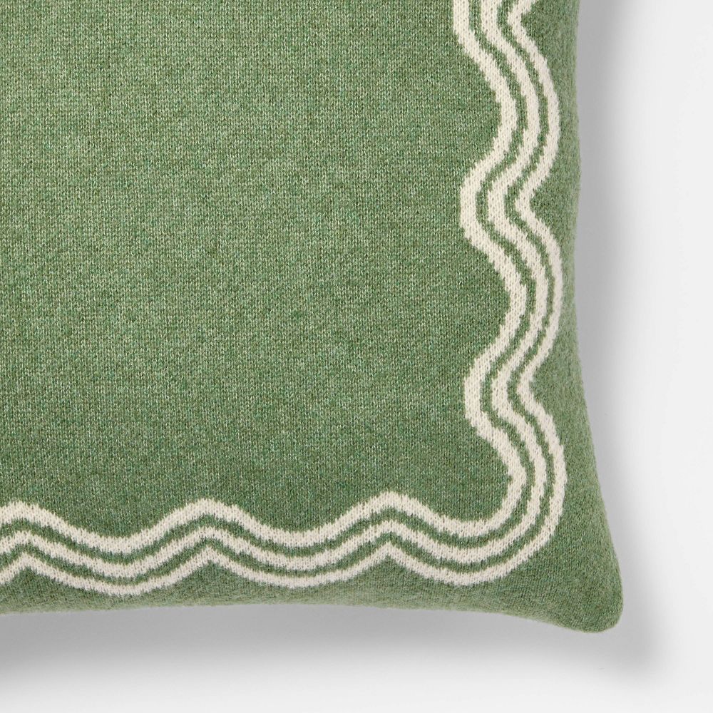 Scallop Knit 24"x24" Pillow | Verde