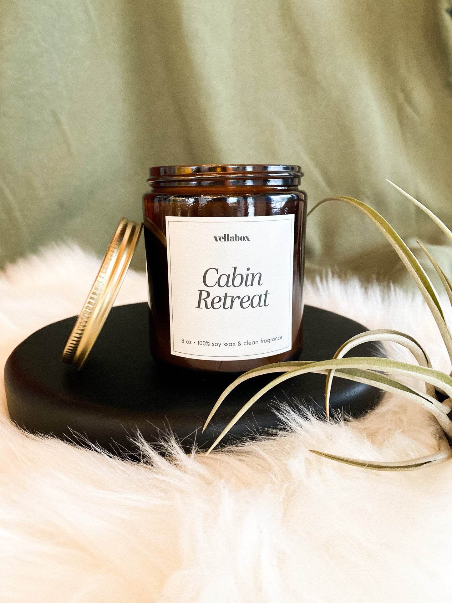 Cabin Retreat Soy Wax Candle by Vellabox