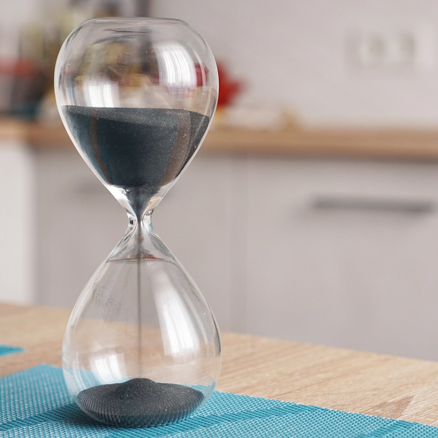 Black Sand Hourglass