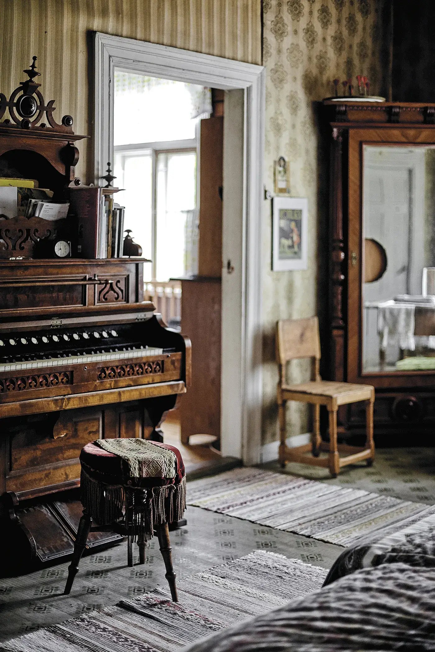Happy Homes: Hideaways