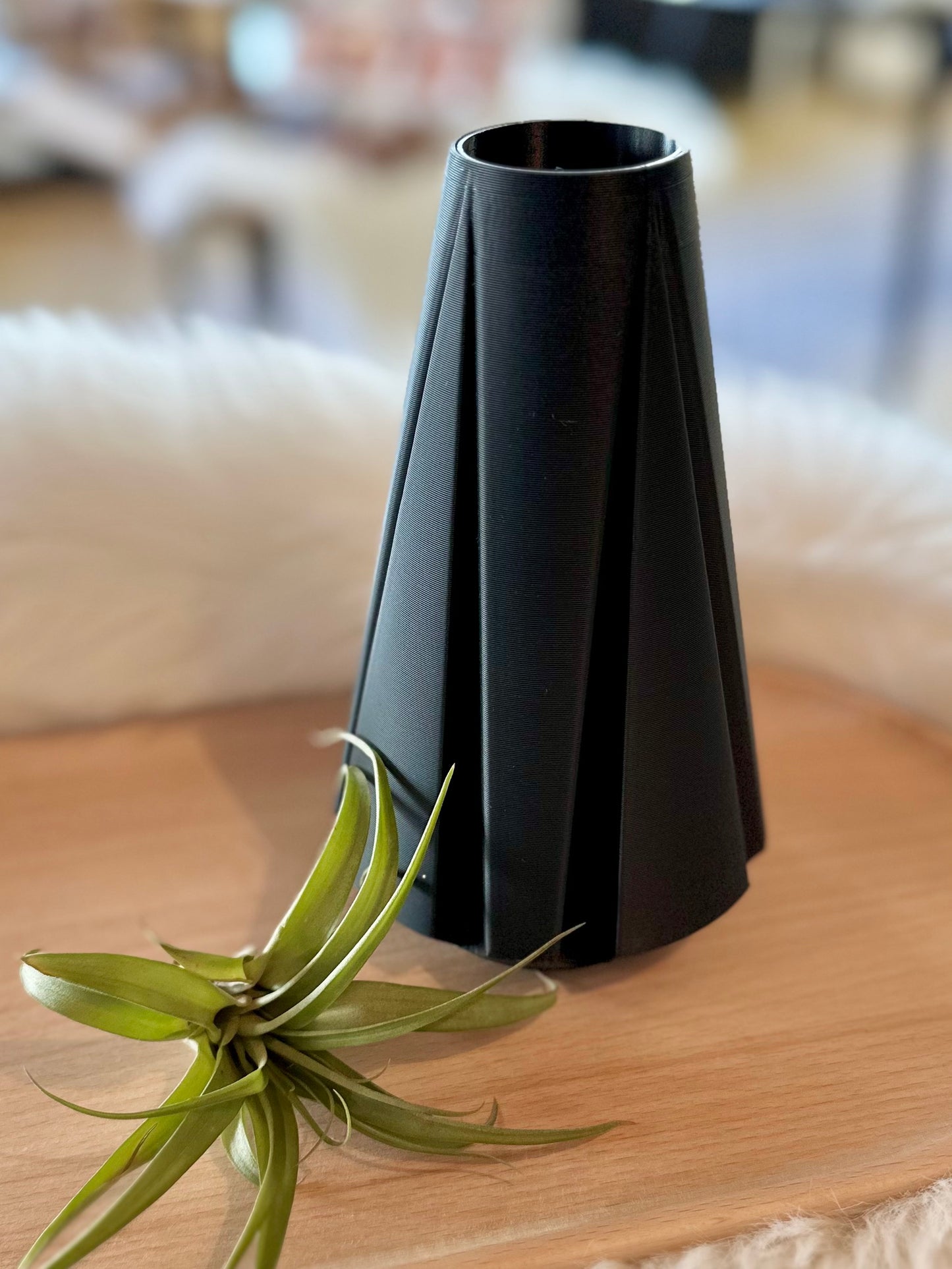 Walkways Vase | Black