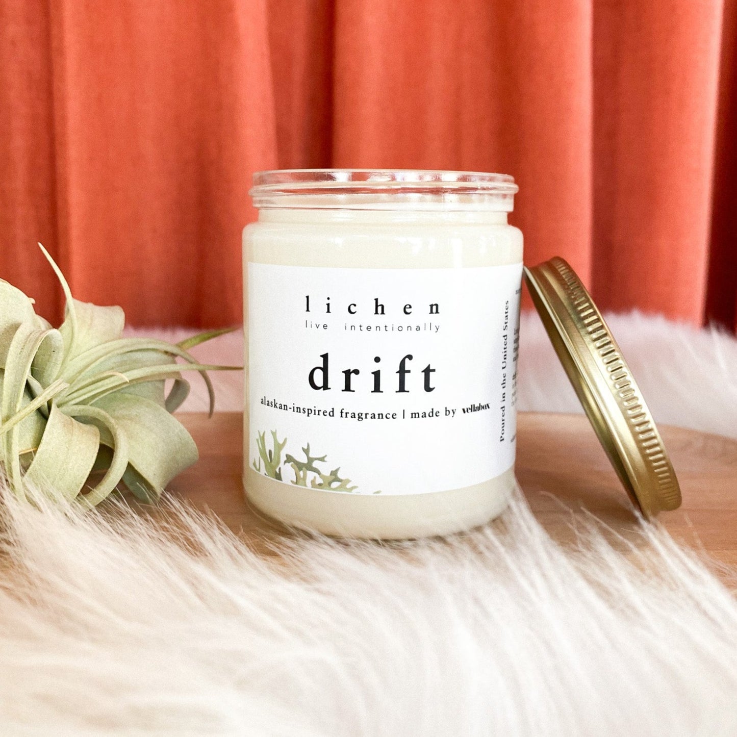 Drift Soy Wax Candle by Lichen x Vellabox