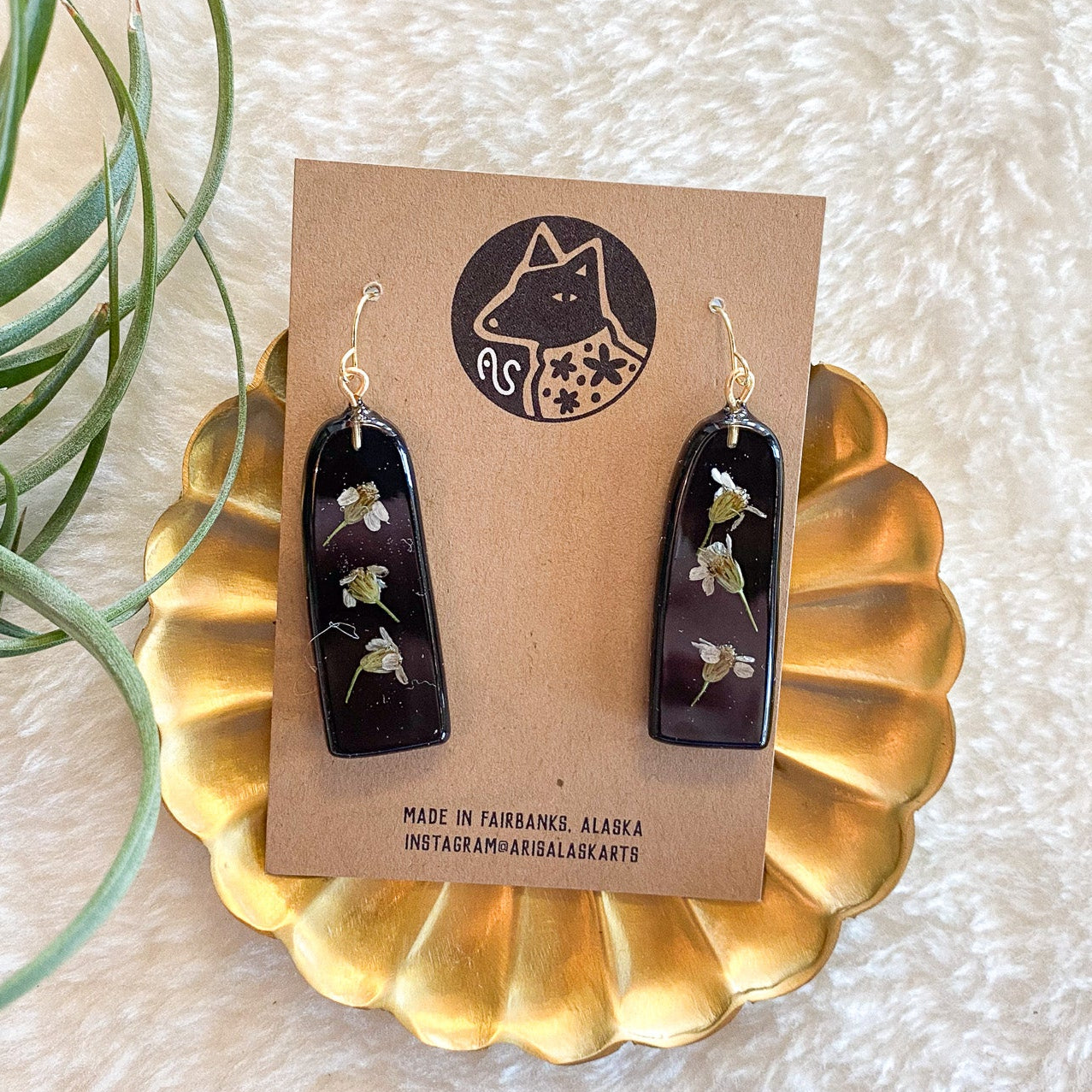 Forest Flowers Earrings #125 by Arisa Sasaki
