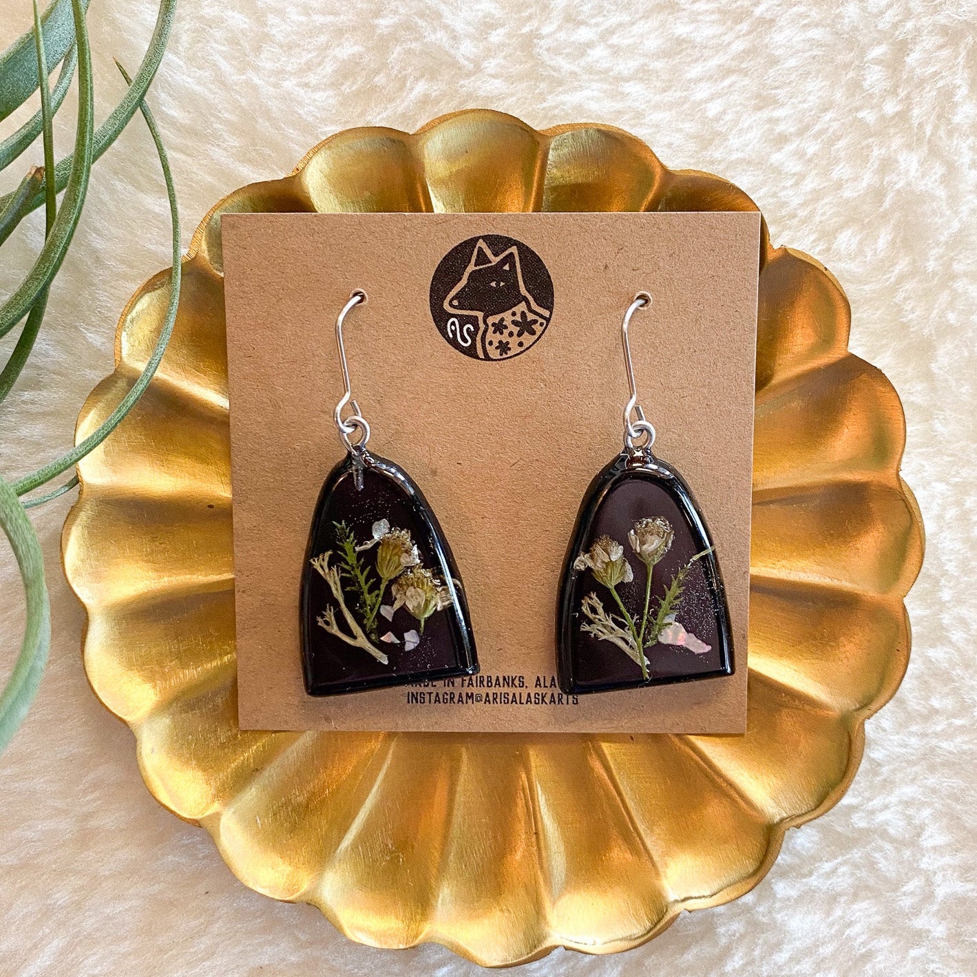 Forest Flowers Earrings #128 by Arisa Sasaki
