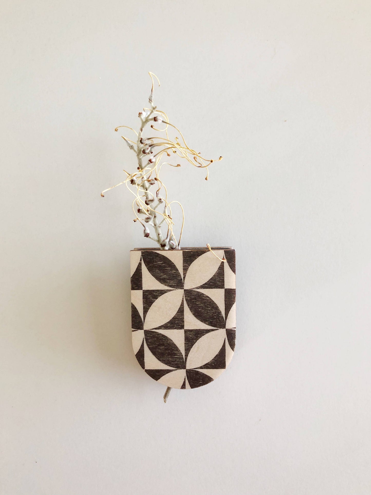 Mini Magnetic Planter Pot by Stacy Wong
