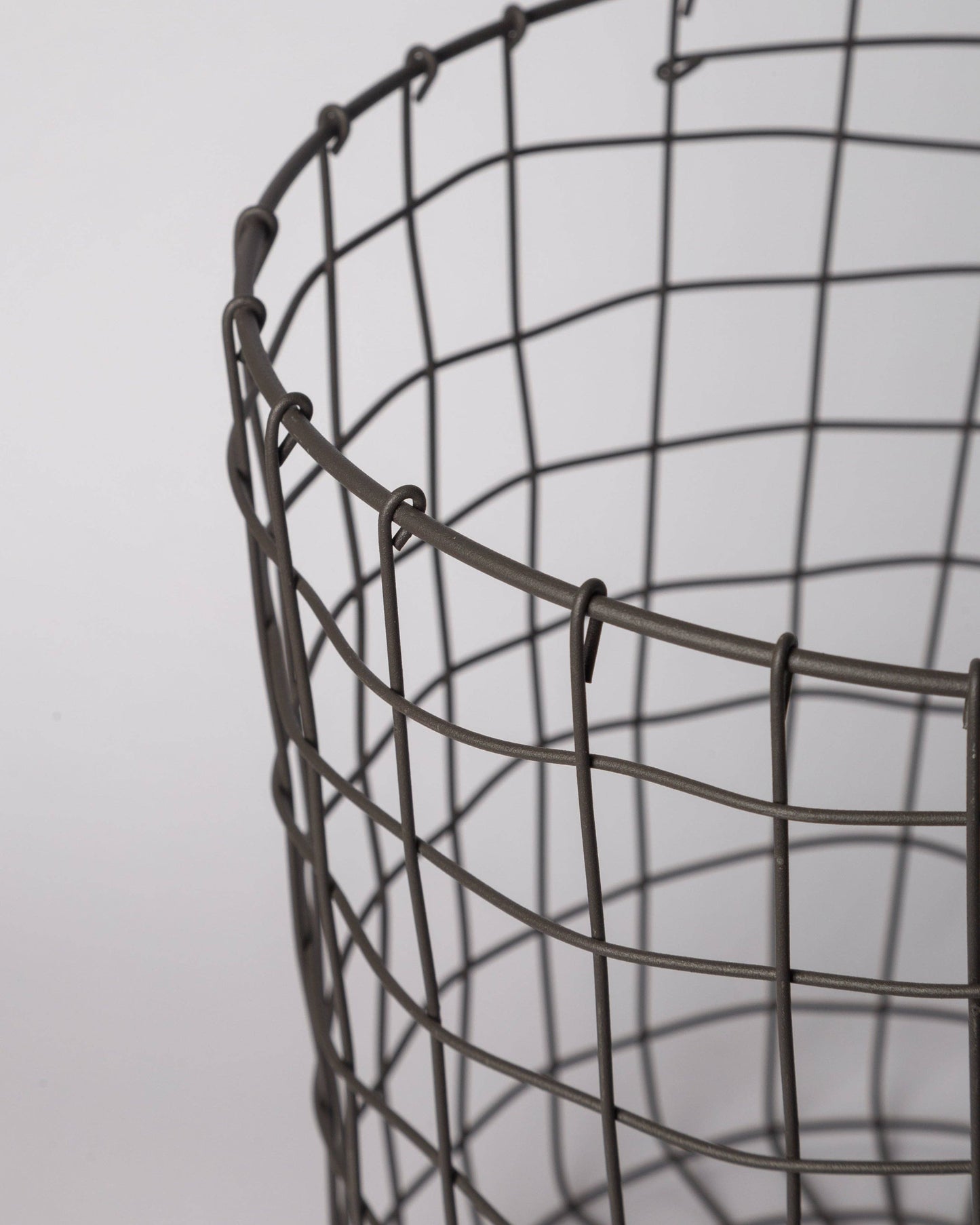 Round Iron Basket